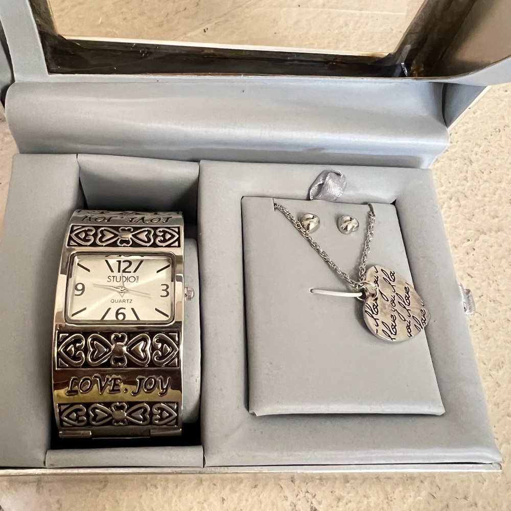 Studio‎ Women's Valentine Gift Set Bangle Watch Earrings Necklace